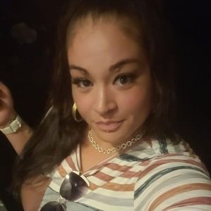 Meet your Posher, Lana cintron